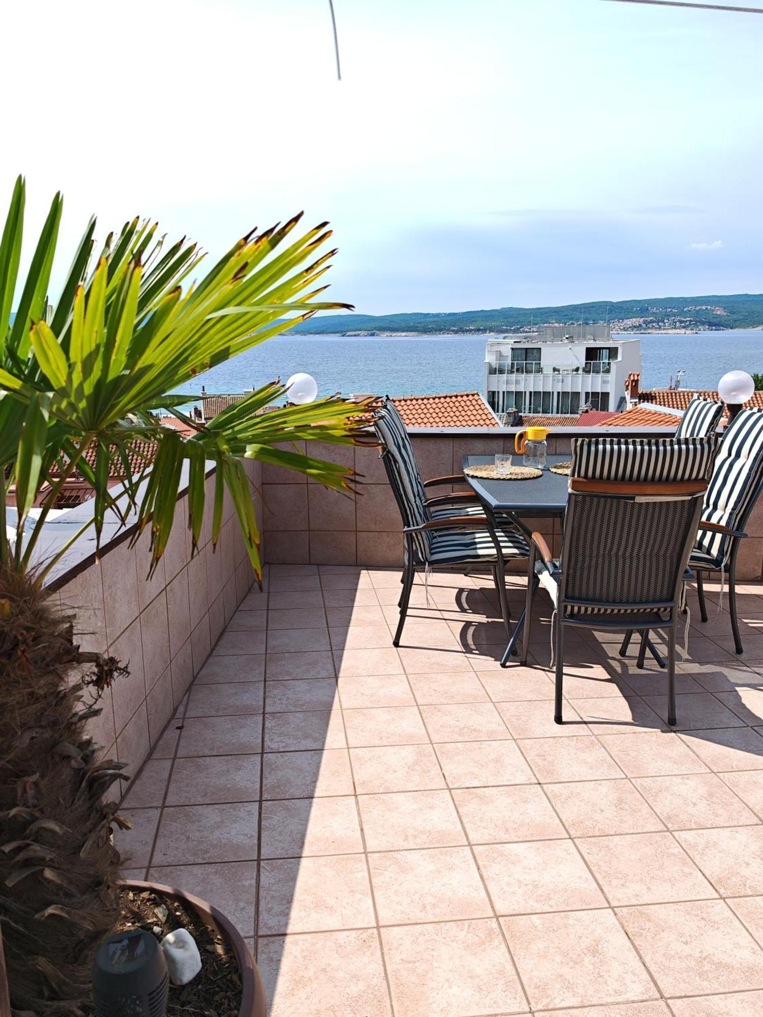 Apartman Vera Crikvenica Exteriör bild